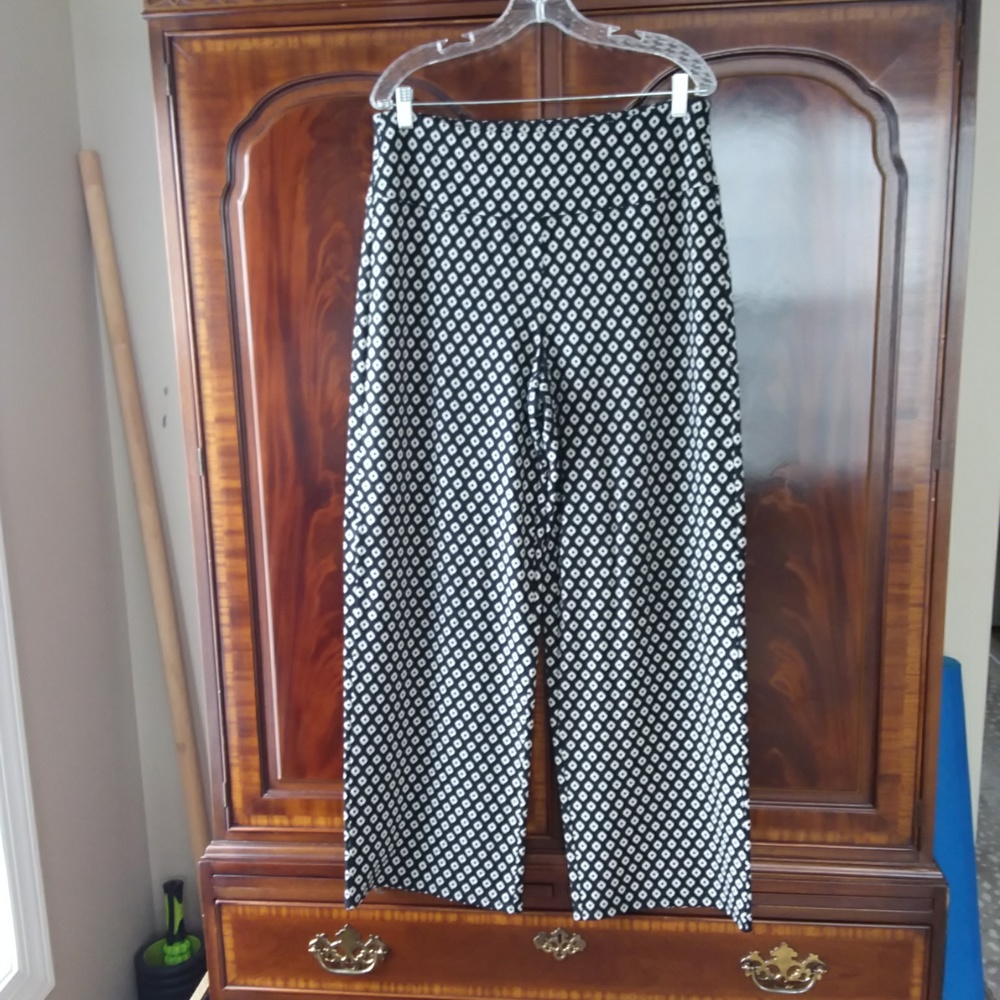 EUC J Jill Wearever Collection smooth fit full leg pants